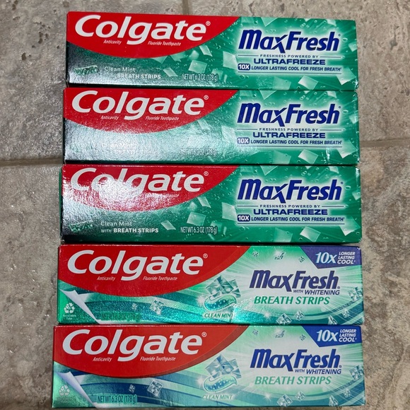 NWT 5 tubes of Colgate MaxFresh Toothpaste Clean Mint - Picture 1 of 5